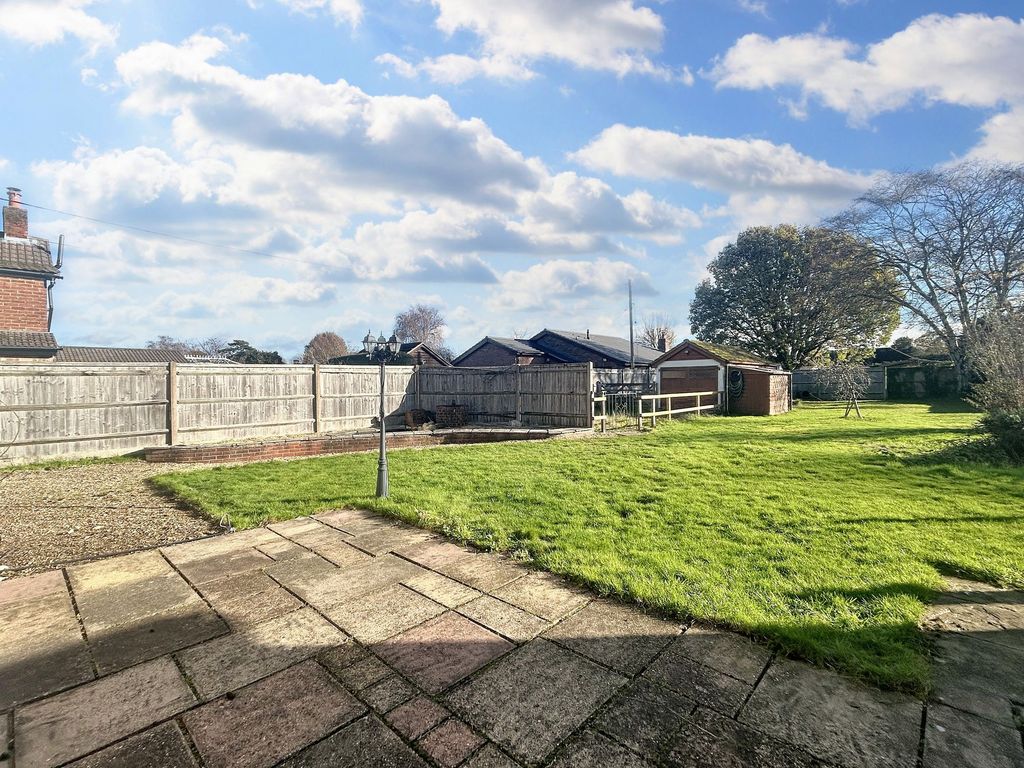 Property photo 2 of 13