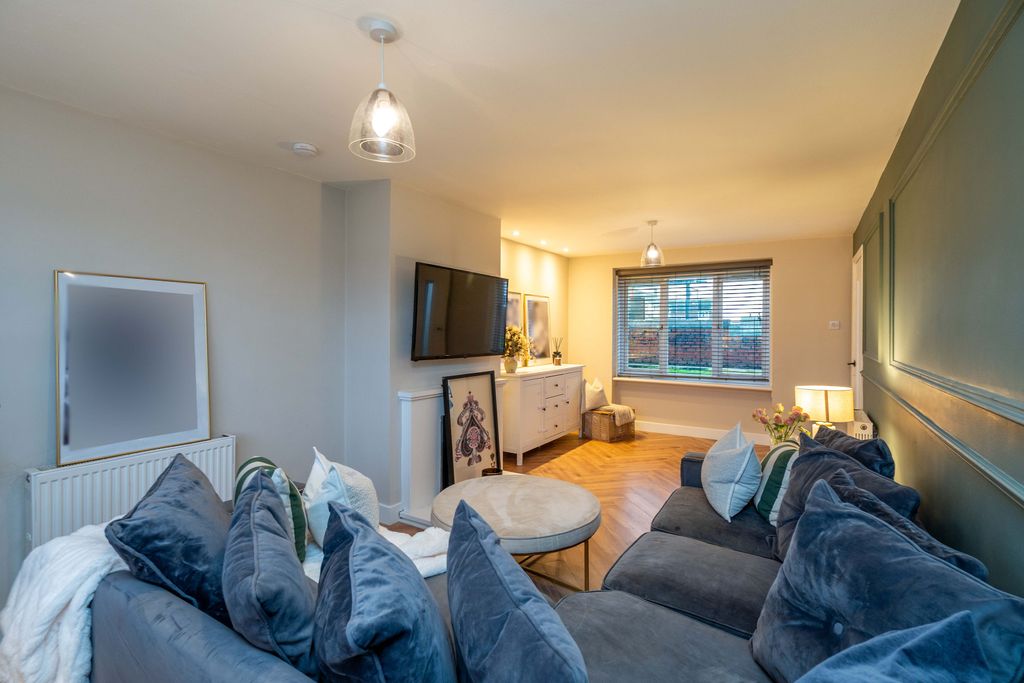 Property photo 2 of 19 Property Image 2