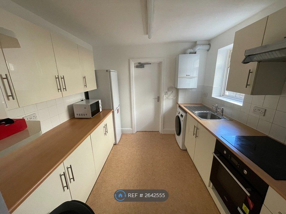 Property photo 2 of 11