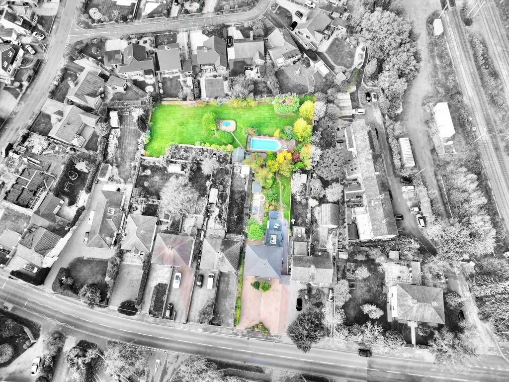 Property photo 1 of 37