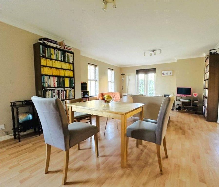 Property photo 3 of 7 Picture No. 02