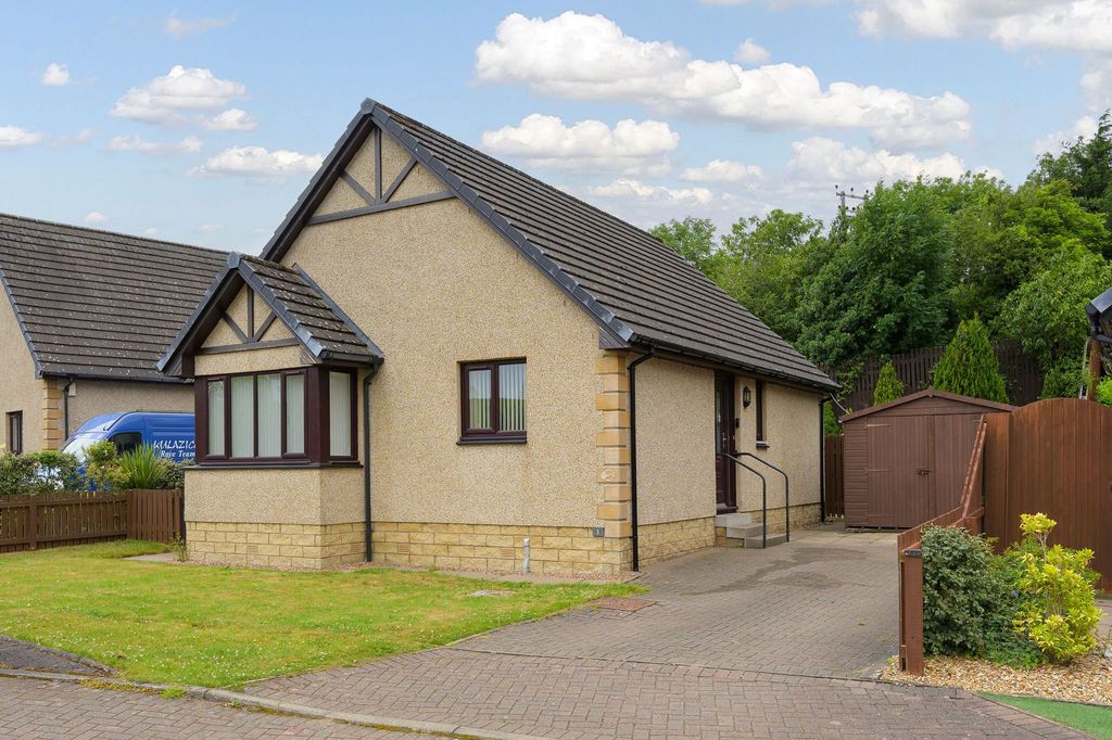 Property photo 1 of 24