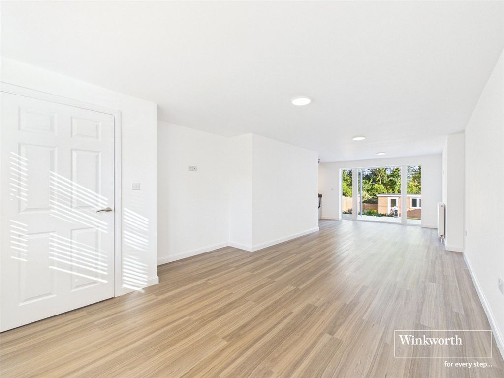 Property photo 2 of 14 Picture No. 05