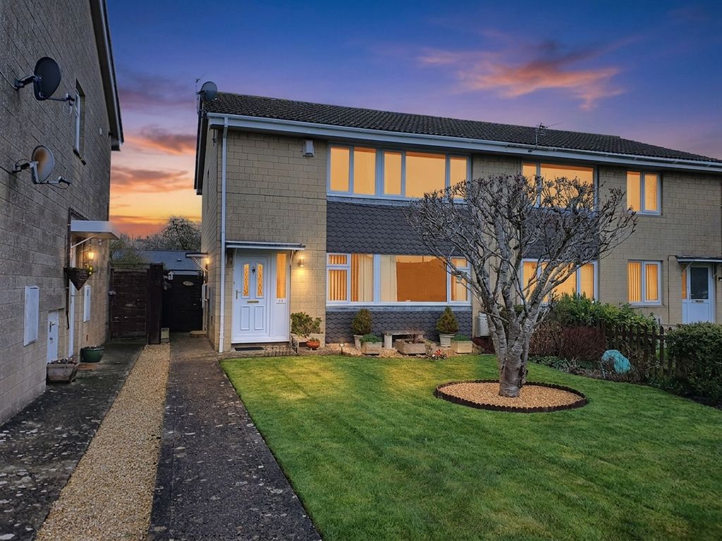 Property photo 1 of 8