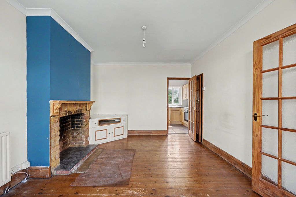 Property photo 2 of 11 Gallery