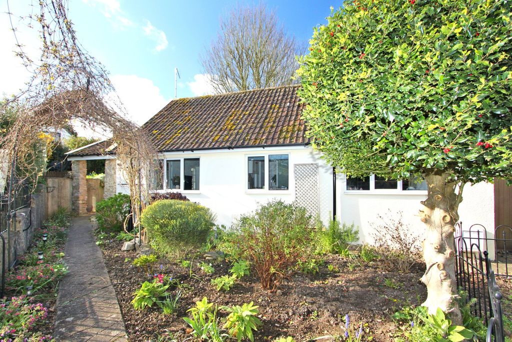 Property photo 2 of 14