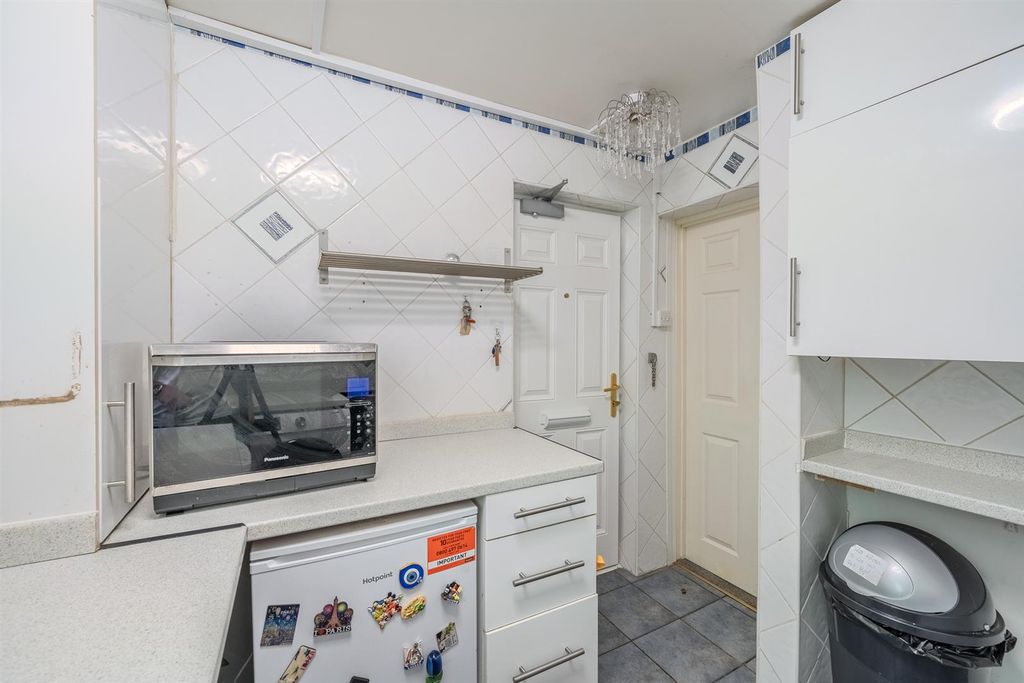 Property photo 3 of 11 5 Coed Garw-7.Jpg