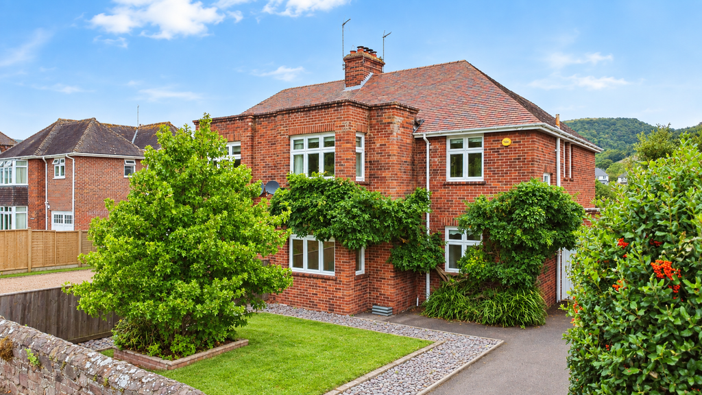 Property photo 1 of 24