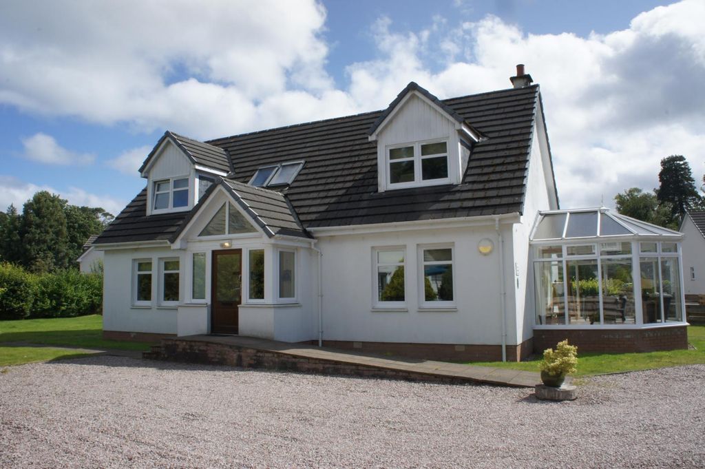 Property photo 1 of 27 Cloy Lodge