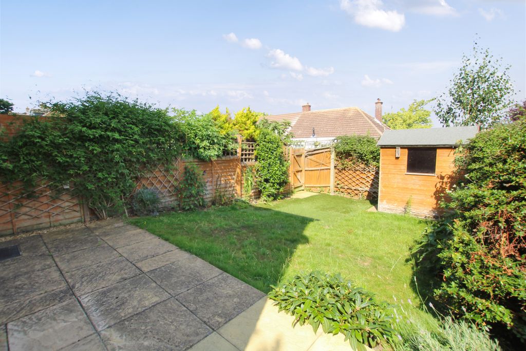 Property photo 2 of 11