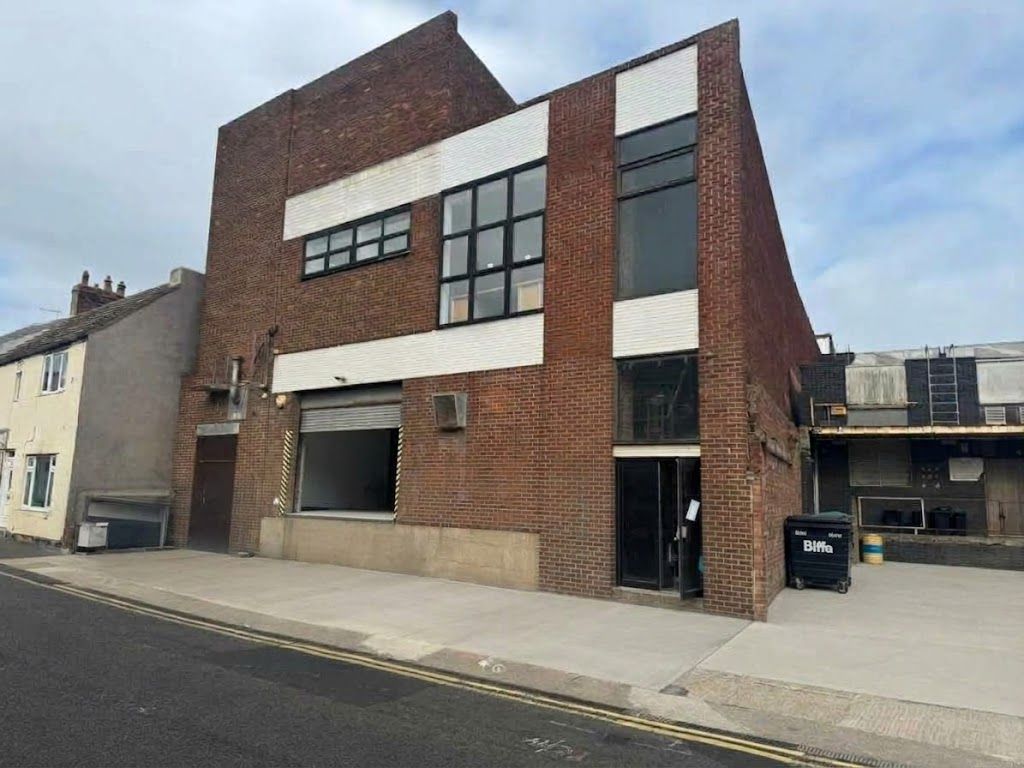 Property photo 1 of 5
