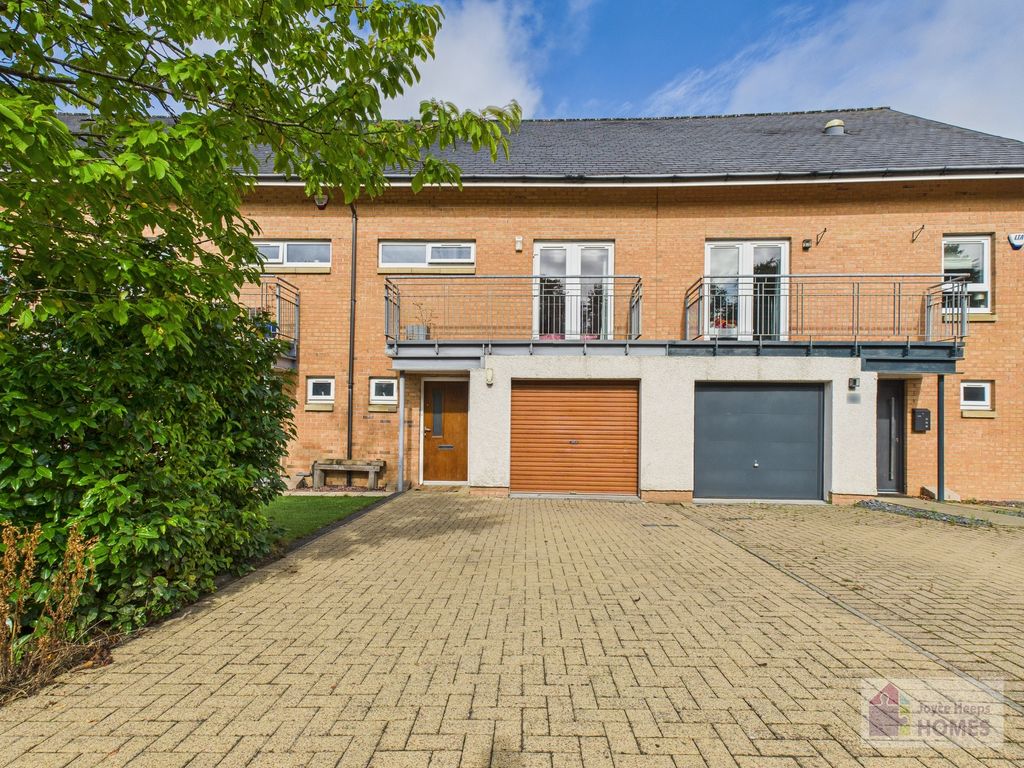 Property photo 1 of 27
