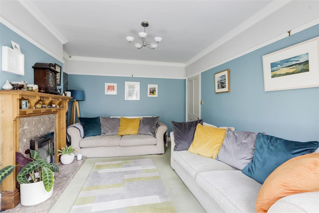 Property photo 3 of 29 4041.Jpg