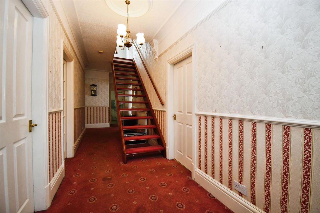 Property photo 3 of 32 Hallway