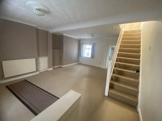 Property photo 2 of 10 Lounge.Jpg