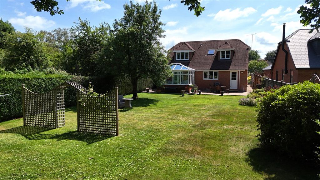 Property photo 1 of 17 Picture No. 05