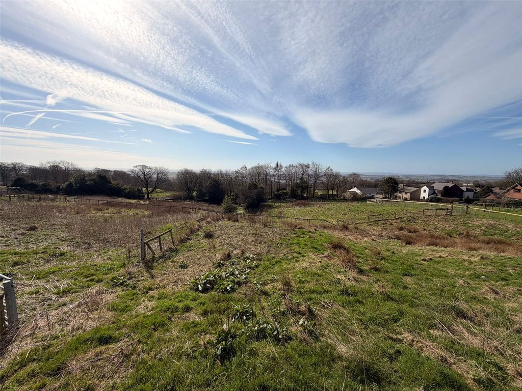 Property photo 2 of 15 Picture No. 09