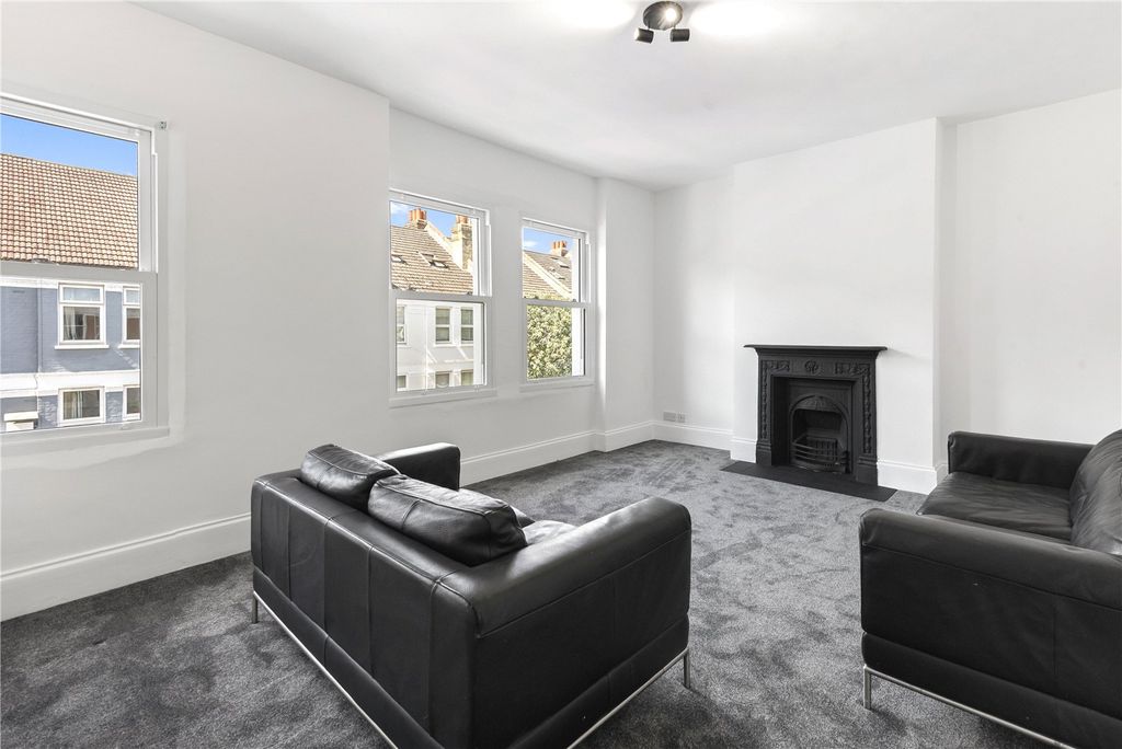 Property photo 2 of 11 Reception Room