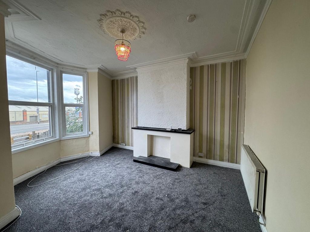 Property photo 3 of 9