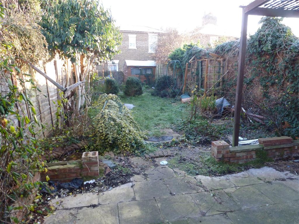 Property photo 2 of 5 P1030769.Jpg