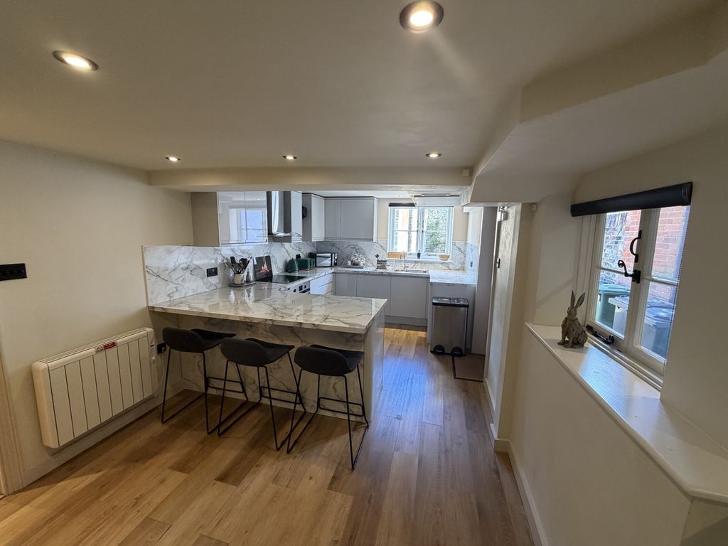 Property photo 3 of 6 Img_4688