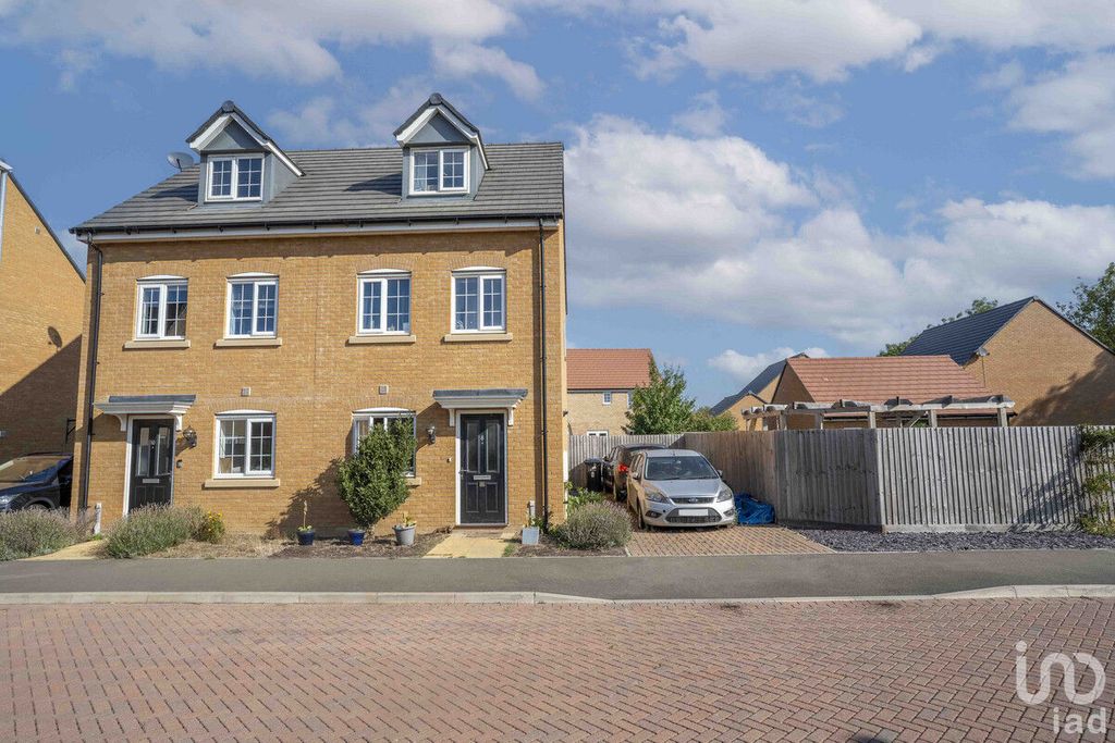 Property photo 1 of 19