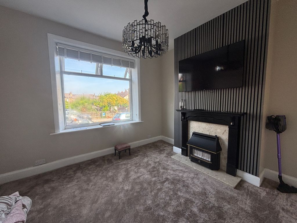 Property photo 3 of 12 Bedroom 1