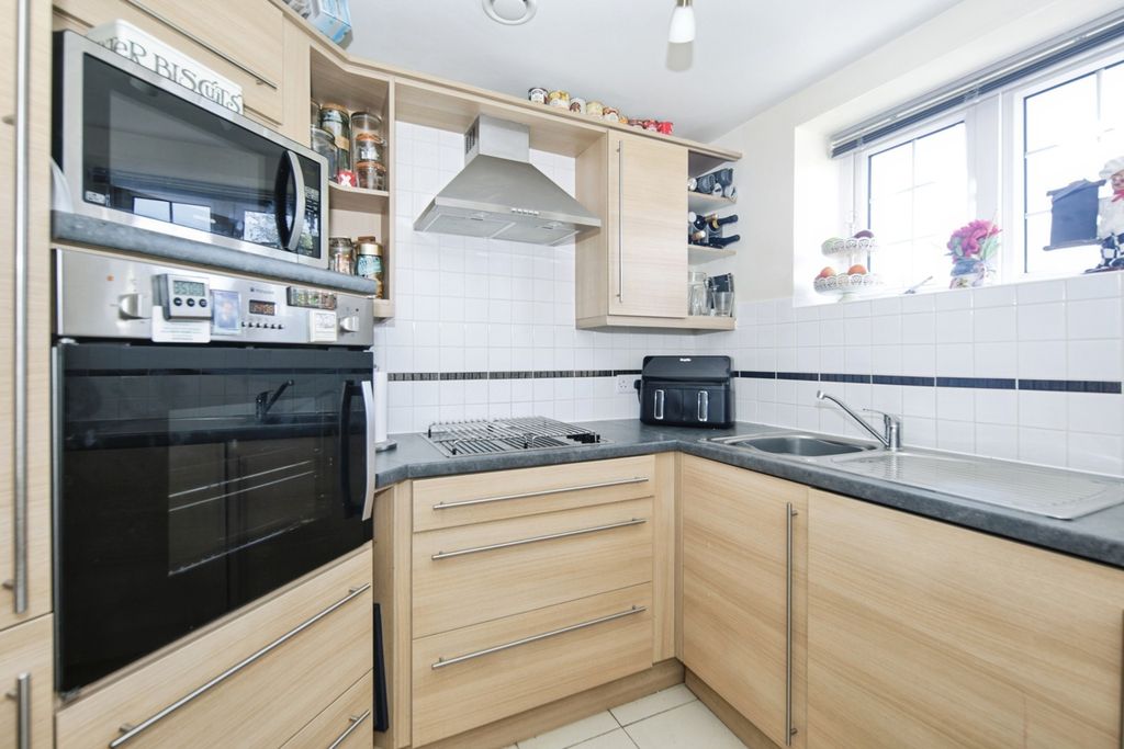 Property photo 3 of 19 Pbox-Img.Jpg