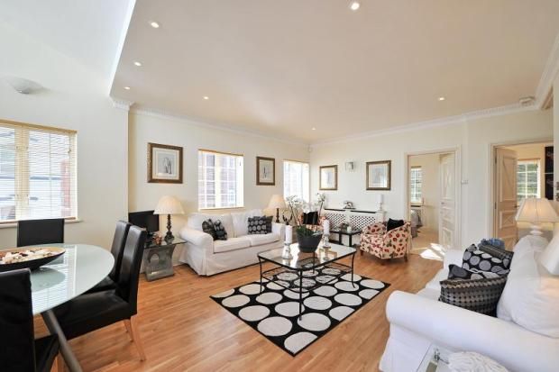 Property photo 1 of 11 Reception 