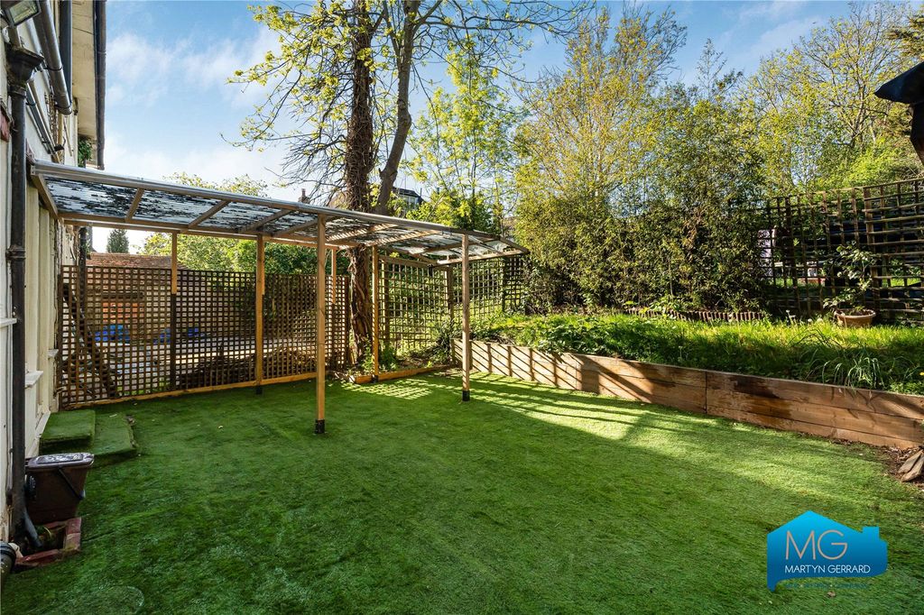 Property photo 3 of 21 Picture No. 20