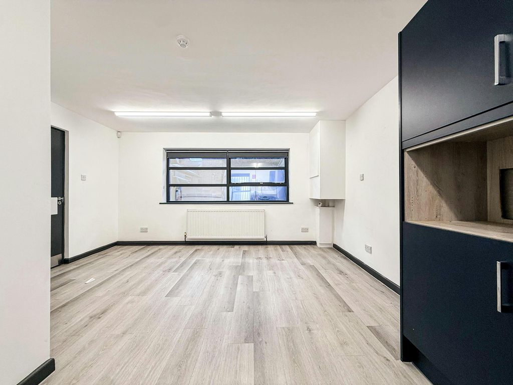 Property photo 3 of 10 The Annex_Office To Let-2.Jpg