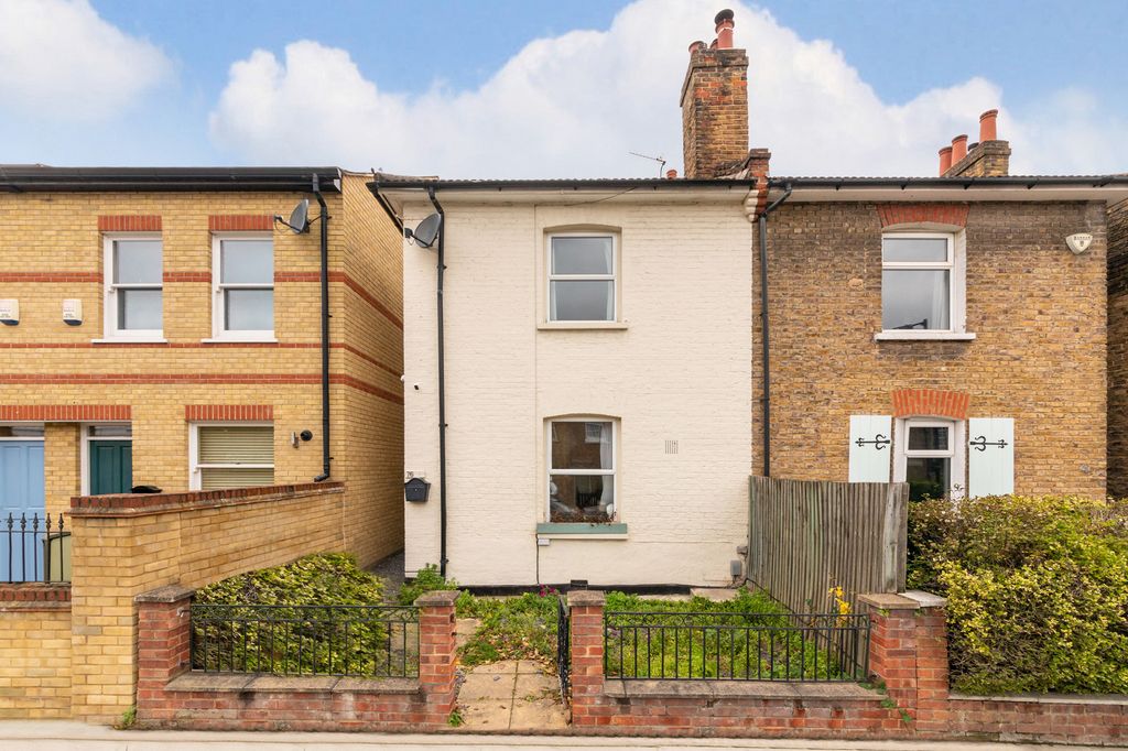 Property photo 2 of 12