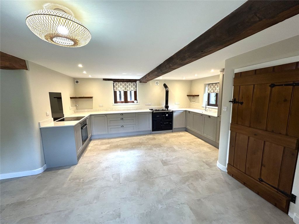 Property photo 3 of 28 Picture No. 36