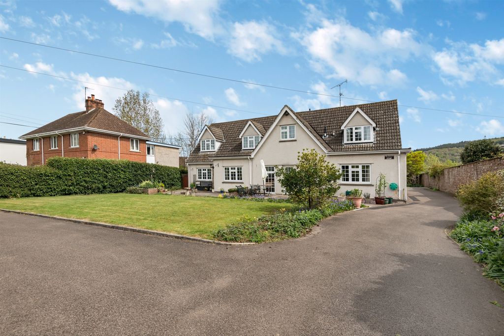 Additional image 18 of 1 bed flat for saleThe Parade, Monmouth, Monmouthshire NP25