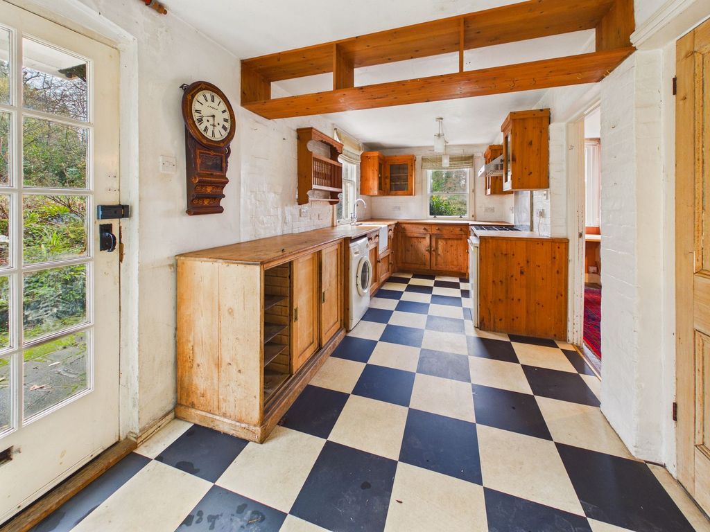 Property photo 2 of 23