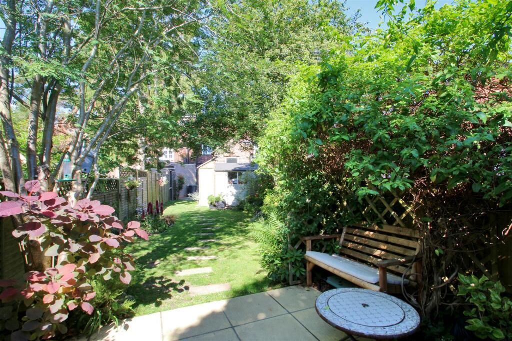 Property photo 3 of 11