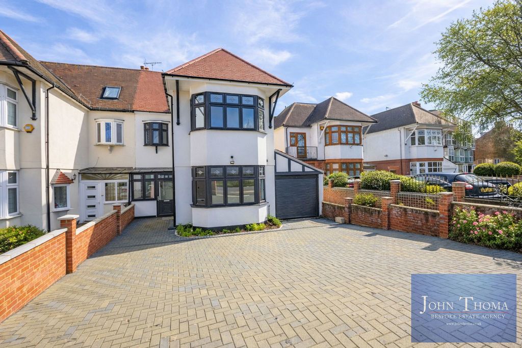 Property photo 2 of 21 Photo 2