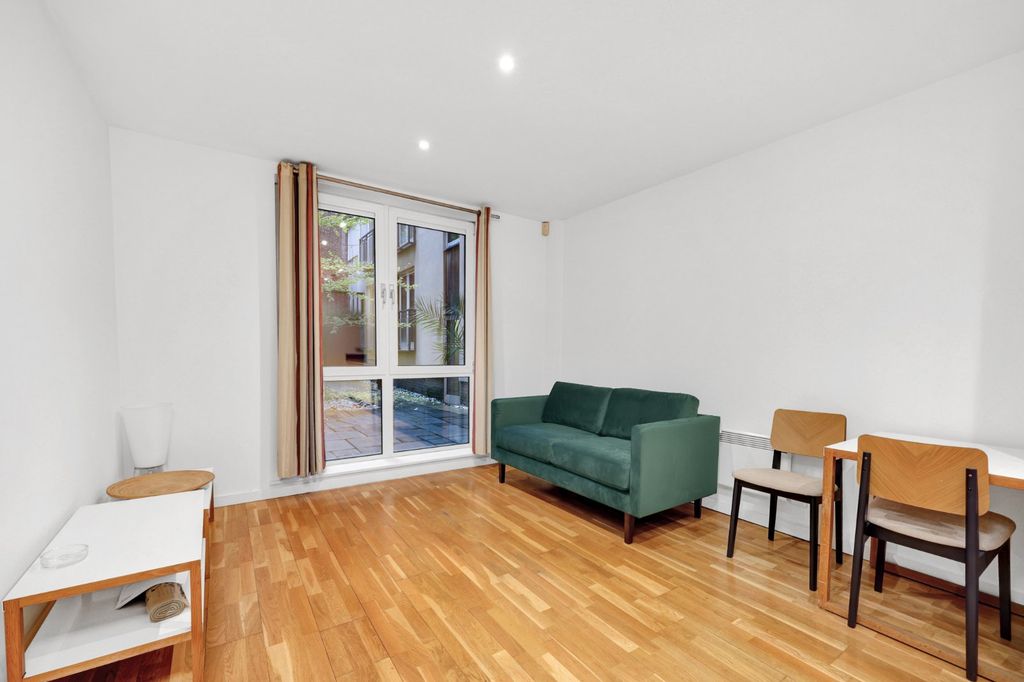 Property photo 1 of 11 Picture No. 14