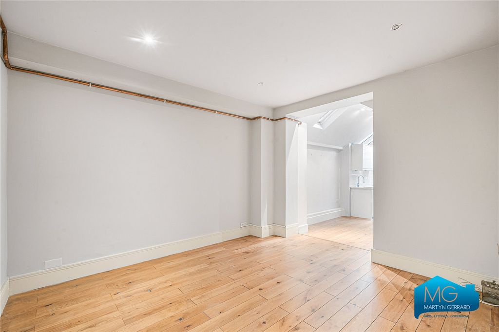 Property photo 3 of 16 Picture No. 06
