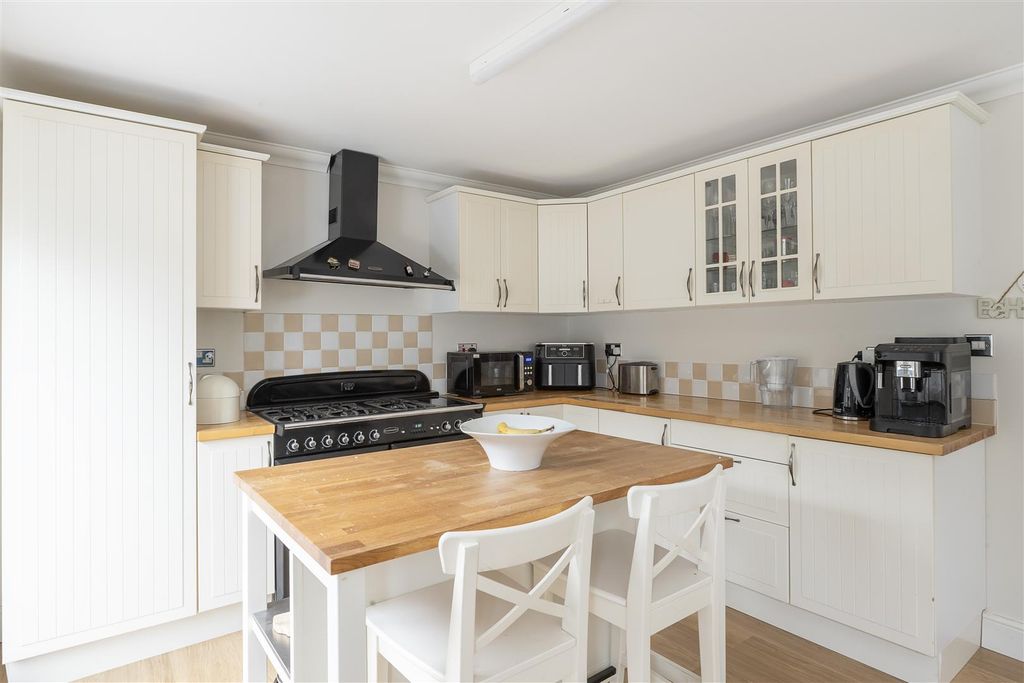 Property photo 2 of 12 Dsc_8756.Jpg