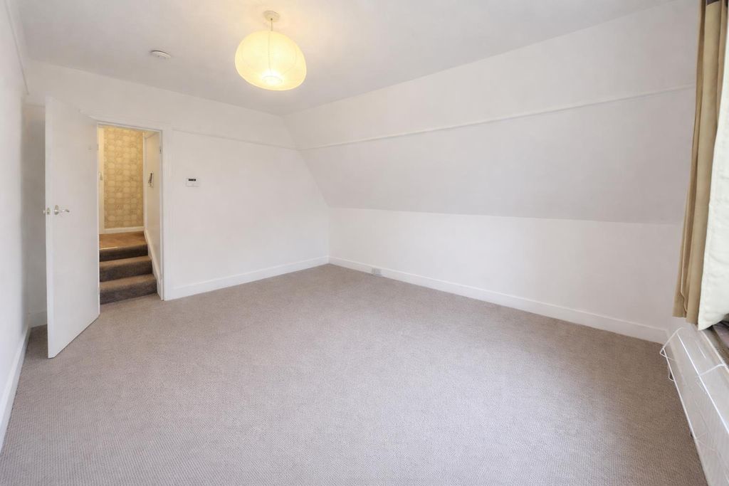 Property photo 3 of 5 Chatgpt Image Mar 25, 2026, 10_04_03 Am.Png