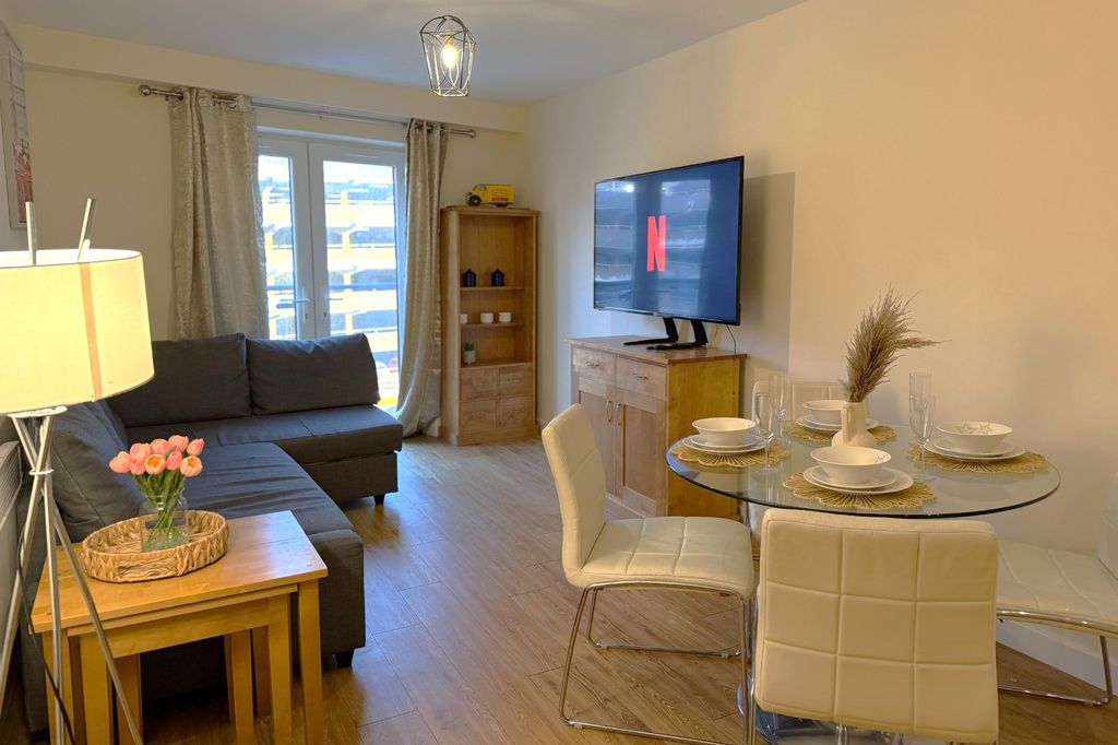 Property photo 3 of 11 Flat 43, Crecy Court, 10 Lower Lee St, Leicester Le1 3Rg