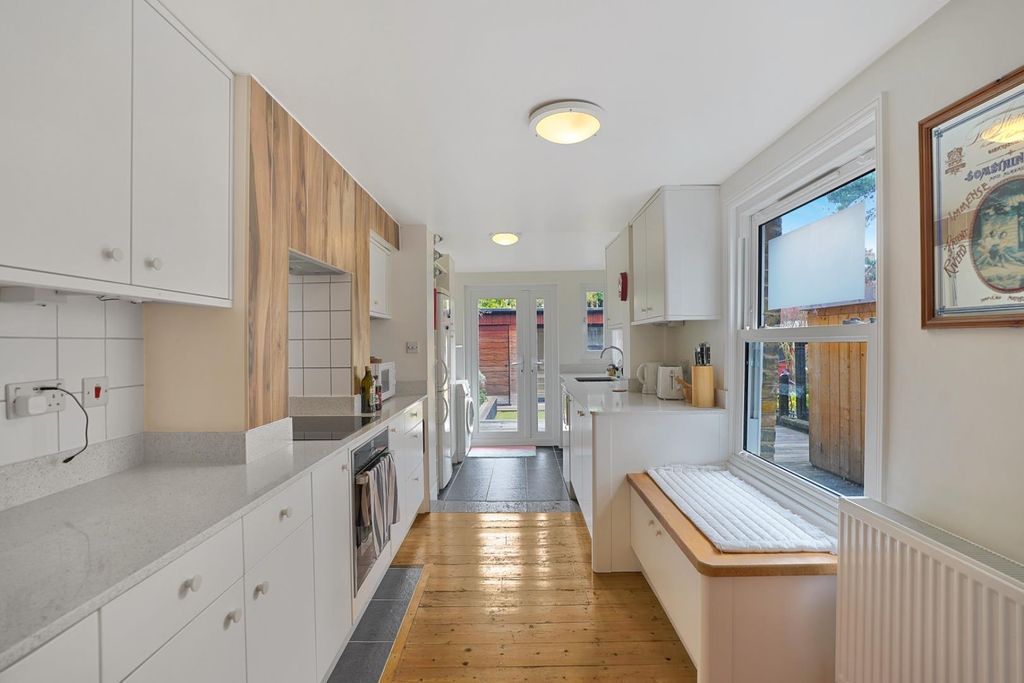 Property photo 3 of 12 Dsc04902-Hdr.Jpg