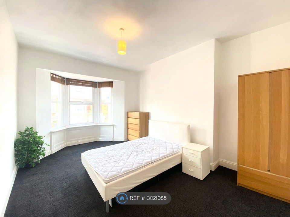 Property photo 3 of 8 Bedroom One