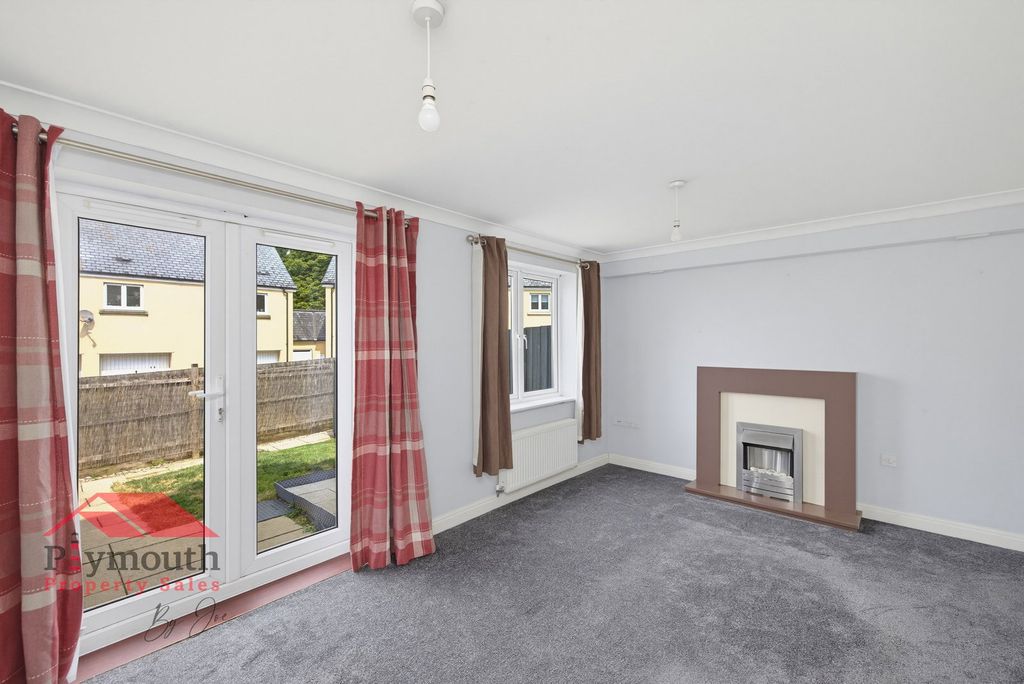 Property photo 2 of 19