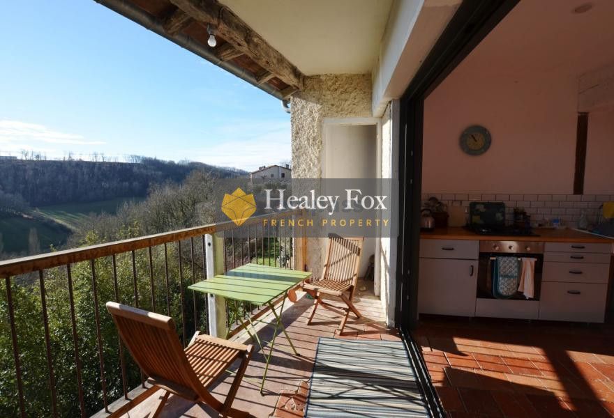 Property photo 1 of 30