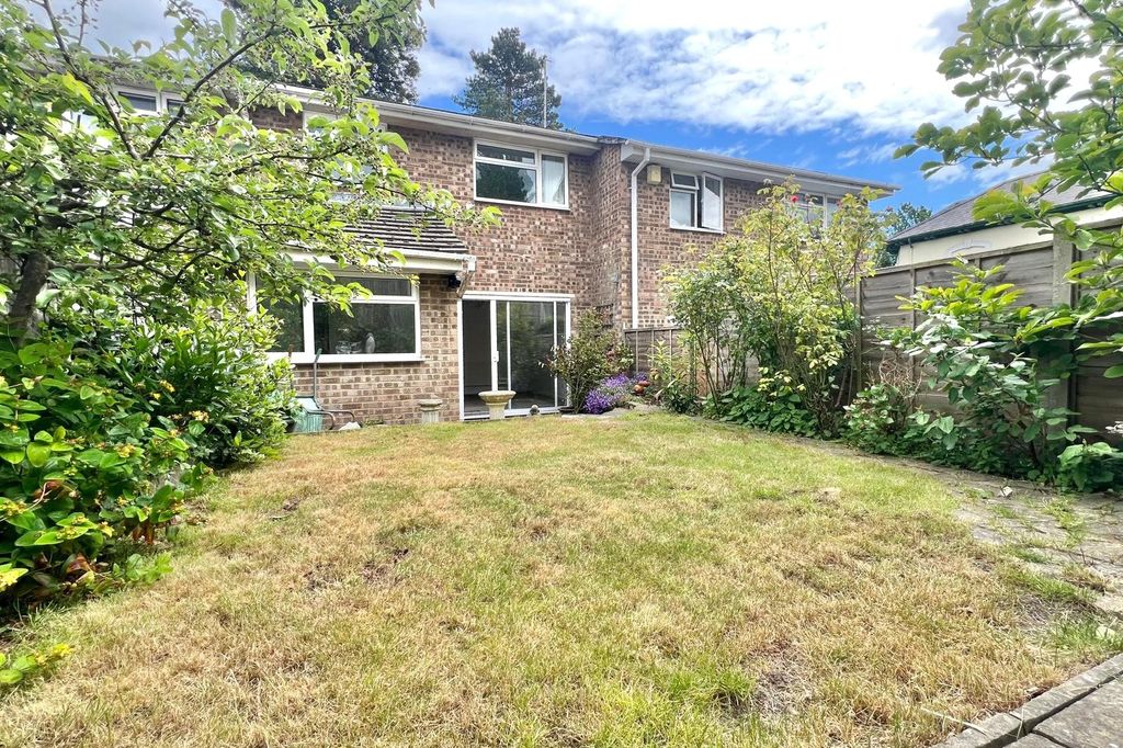 Property photo 2 of 11 Picture No. 23