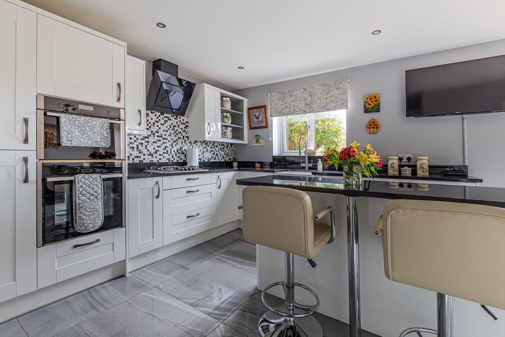 Property photo 3 of 24 Allt Y Wennol 10-14.Jpg