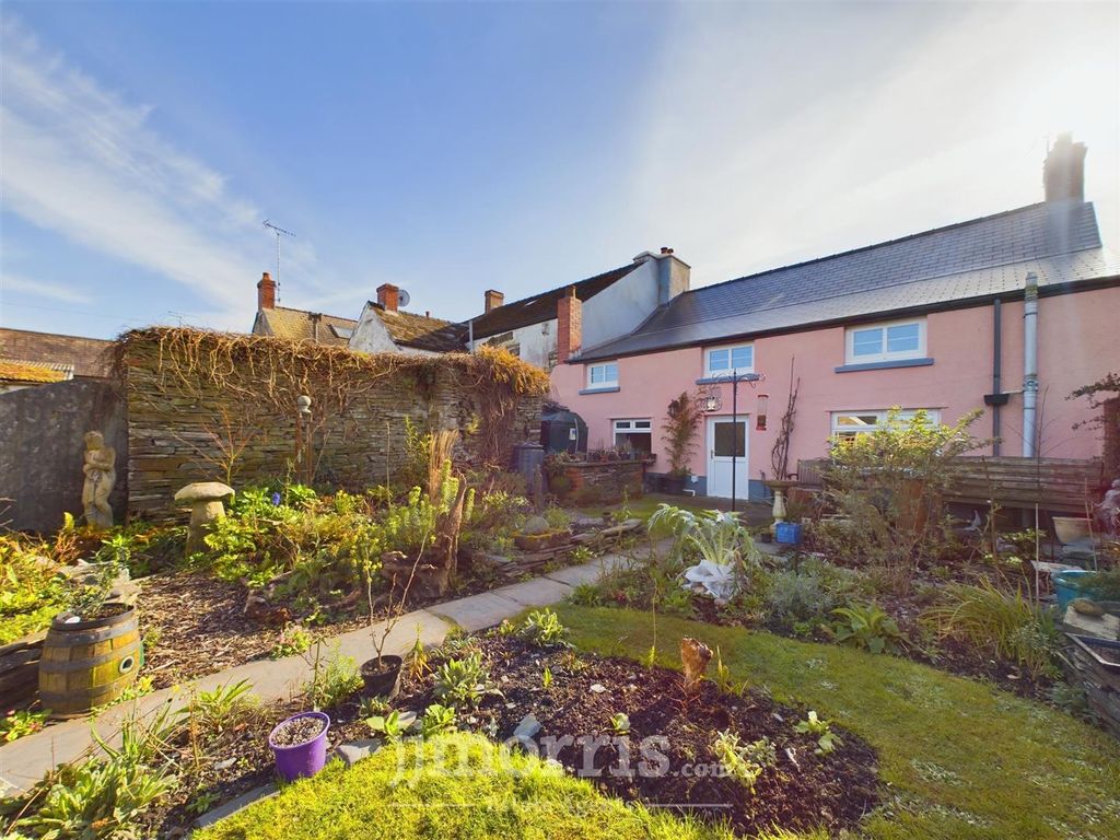 Property photo 1 of 45 Externally