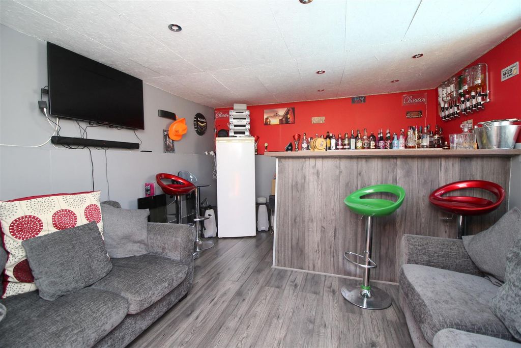 Property photo 1 of 14 Bar .Jpg